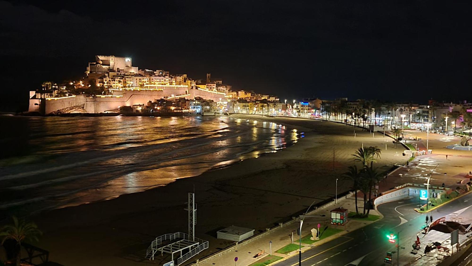 Apartamento Loft Primera Linea De Playa, Vistas Altas Mar Y Castillo Peñíscola Exterior foto